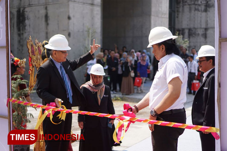 Resmikan-Pembangunan-Silo.jpg