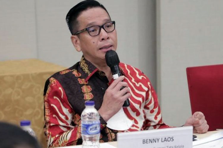 Mantan Bupati Pulau Morotai, Benny Laos (Foto: halmaheranesia)