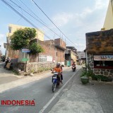 Terekam CCTV, Aksi Jambret HP di Kota Malang Bikin Heboh Warga