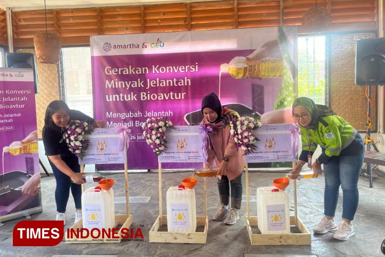 Amartha-dan-GEU-Luncurkan-Program-Gerakan-Konversi-Jelantah-b.jpg