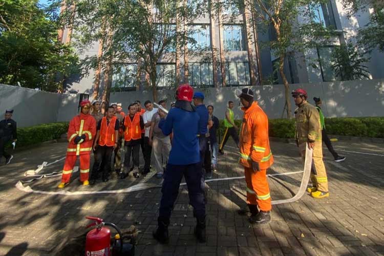 Alarm Kebakaran Berbunyi, Karyawan Kokoon Hotel Banyuwangi Tunjukkan Keterampilan