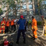 Alarm Kebakaran Berbunyi, Karyawan Kokoon Hotel Banyuwangi Tunjukkan Keterampilan