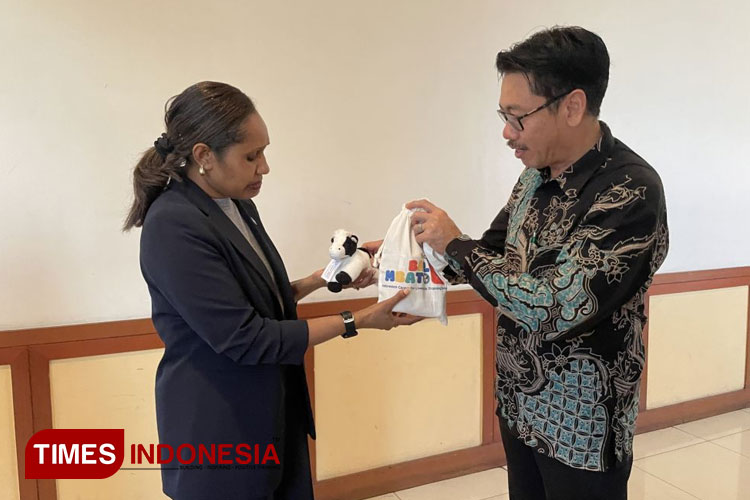 Duta-Besar-Republik-Fiji.jpg
