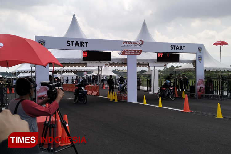 Sensasi Balap di Ajang Spektakuler Pertamax Turbo Drag Fest 2024 Kota Tasikmalaya