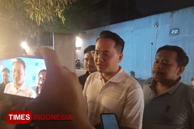 Bakal Calon Wali Kota Cimahi, Adhitia Yudisthira memastikan akan mengawal program Presiden terpilih, Prabowo Subianto jika dirinya terpilih di Pilkada 2024 (Foto: Deni Supriatna/TIMES Indonesia)