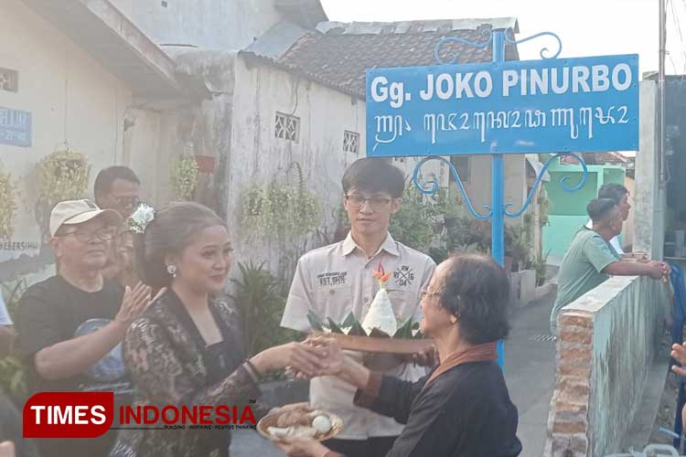 gang-Joko-Pinurbo-2.jpg