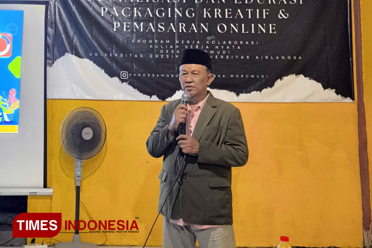 Kades M Sholeh saat memberikan sambutan pelatihan UMKM. (Foto: Akmal/TIMES Indonesia).