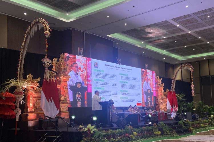 Ketua Bawaslu RI Rahmat Bagja menjelaskan indeks kerawanan pemilu di Badung, Bali, Selasa (30/7/2024). (FOTO: ANTARA/Ni Putu Putri Muliantari)