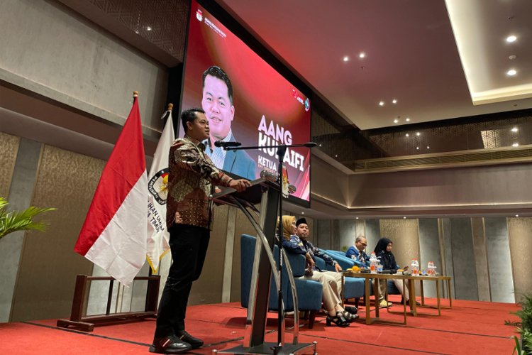 Sosialisasi tahapan pencalonan Pemilihan Gubernur dan Wakil Gubernur (Pilgub) Tahun 2024 di Jawa Timur, Selasa (30/7/2024). (Foto: Dok. KPU Jatim)