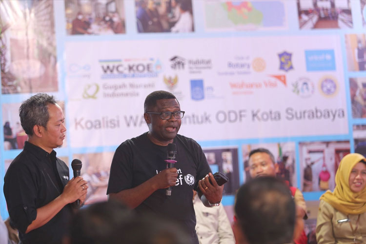 Kepala Perwakilan UNICEF Pulau Jawa Arie Rukmantara mengapresiasi kerja keras Pemkot Surabaya. (FOTO: Dok. Pemkot Surabaya) 