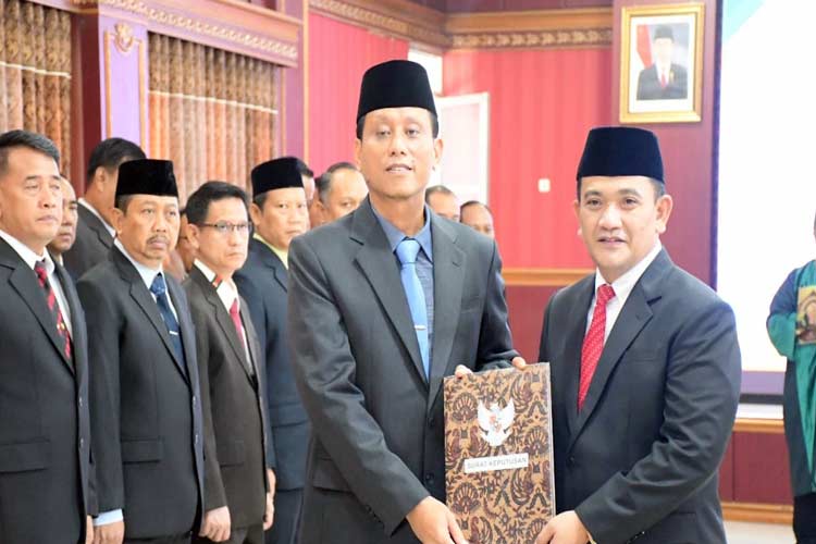 Resmi Dilantik Jadi Pj Sekda, Kepala Bapenda Majalengka Aeron Randi Siap Bertugas