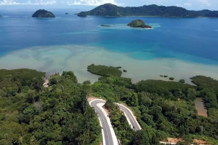 View Pulau Mandeh yang Cantik dan Terjaga, Raja Ampatnya Sumatera Barat