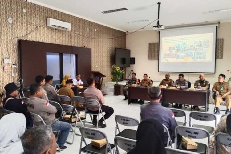 Suasana Rakor Penertiban reklame Di Kecamatan Bontang Utara (Foto: Dok. Kecamatan Bontang Utara)