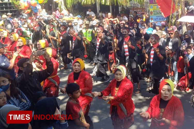 Kirab-pusaka-2.jpg
