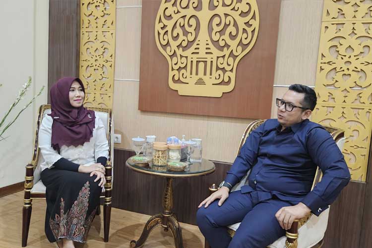 Lia Istifhama Bersama PJ Wali Kota Mojokerto Bahas Mimpi Besar Ekonomi Kreatif Pemuda