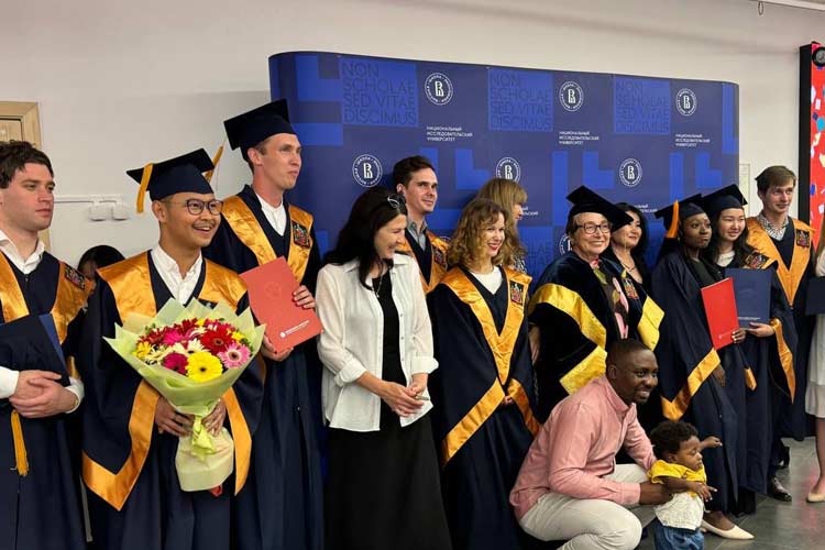 Alumni-UB-B.jpg