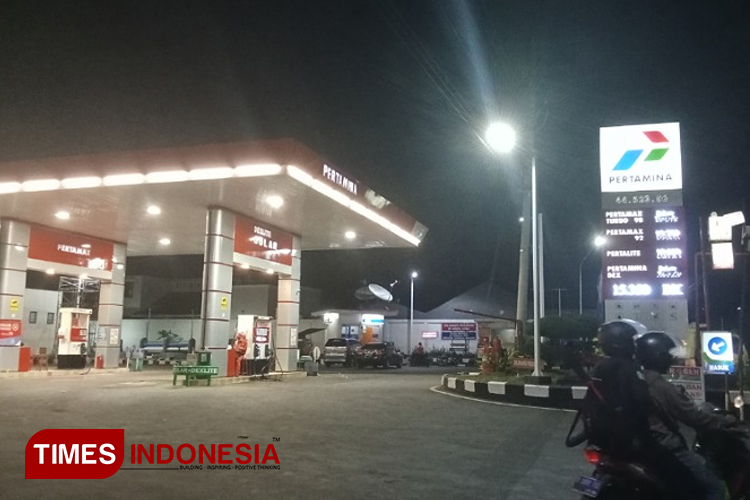 Suasana lengang terlihat di salah satu SPBU yang berada di jalan Gatot Subroto Sirandu Pemalang ( Foto: Ragil/TIMES Indonesia)