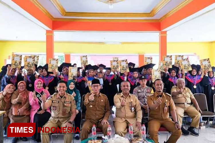 Wabup Jember Minta Bapak-bapak Ikut SOTH agar Kebiasaan Merokok Depan Anak Hilang