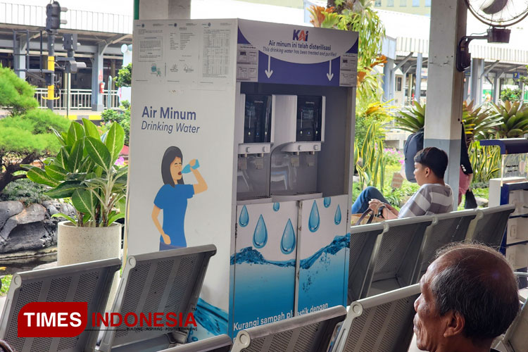 KAI Daop 2 Bandung Sediakan Drinking Water Station di Bandung dan Kiaracondong