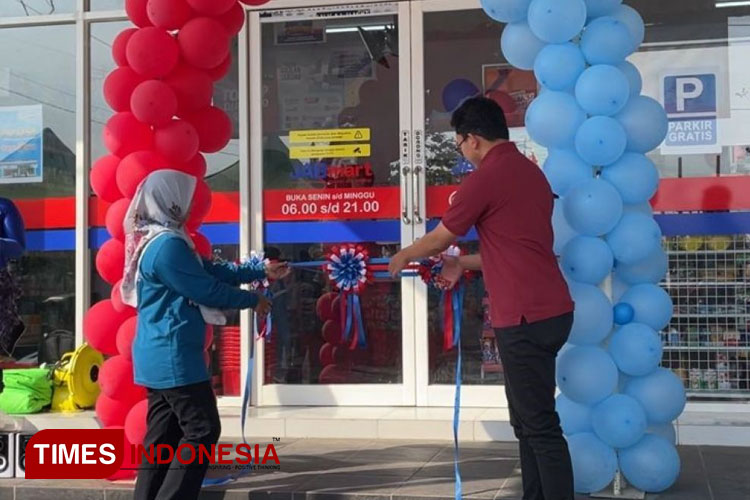 pembukaan-jabmart-Lavana.jpg