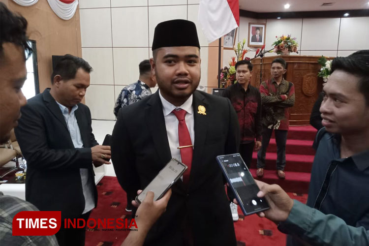 Pemuda Inspiratif dalam Politik: Cerita Alfin Raus Fikri, Legislator Termuda DPRD Kota Bontang