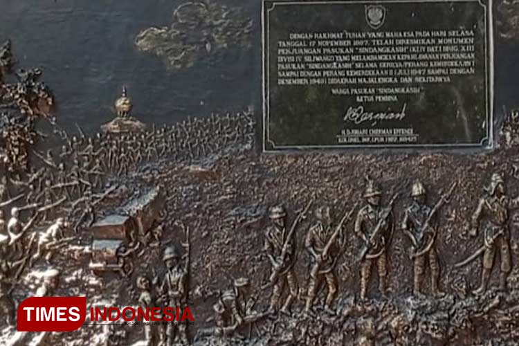 Tugu-Perjuangan-Sindangkasih-b.jpg