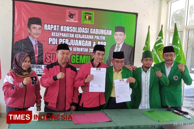 Kesepakatan koalisi PDIP dan PPP dalam kontestasi Pilkada 2024. (Foto: Susi/TIMES Indonesia) 