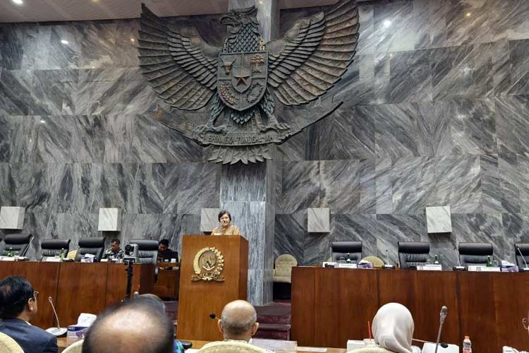 Lestari Moerdijat, Wakil Ketua MPR RI dan anggota DPR RI, membuka FGD Menuju UU Sisdiknas yang Konstitusional dan Mercerdaskan. (Foto: Yayasan Guru Belajar)