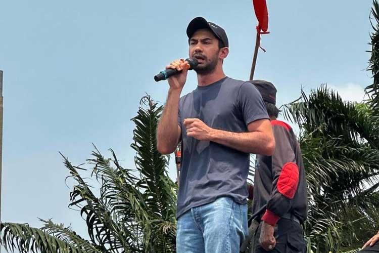 Rela Terbakar Matahari, Deretan Artis Ini Ikut Demo Darurat Indonesia