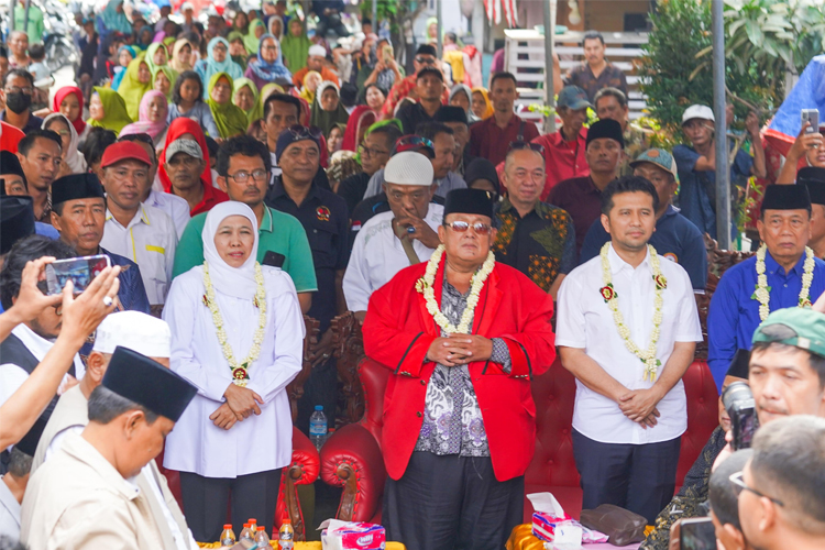 Mat Mochar Bersama Masyarakat Madura Deklarasi Dukung Khofifah-Emil, Siap Menangkan Pilgub Jatim