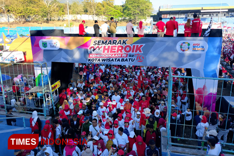 55 Ribu Orang Ramaikan Jalan Sehat Heroik Kota Batu