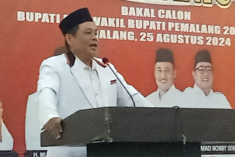 Ketua DPD PKS dan Petahana Bupati Pemalang dan peserta Deklarasi Mansur (Foto: Boby/TIMES Indonesia)