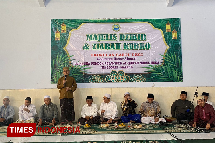 Pondok Pesantren Al Quran Nurul Huda menggelar acara Ziarah Kubro yang diikuti santri dan para alumni, Minggu (25/8/2024). (Foto: Calista Putri/TIMES Indonesia)