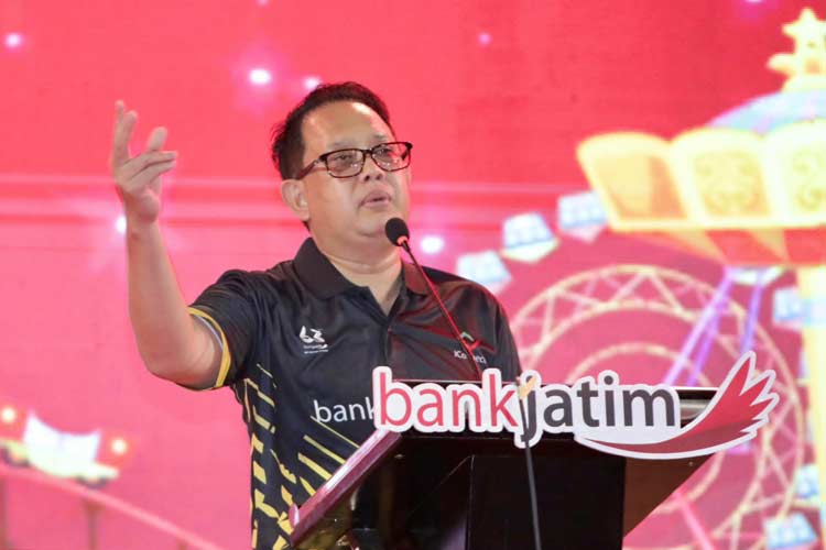 Masuki Usia ke-63, Pj Gubernur Adhy Dorong Bank Jatim Tingkatkan Inovasi Digital dan Keamanan Siber 