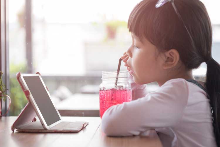 Penggunaan Tablet bisa Kurangi Kemampuan Anak Kelola Emosi