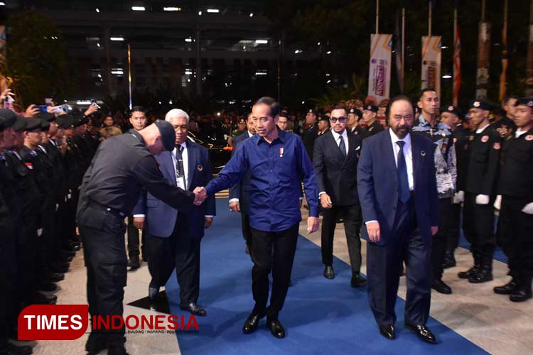 Kongres III Nasdem, Surya Paloh Mesra dengan Jokowi: Dukung Pemerintahan Prabowo