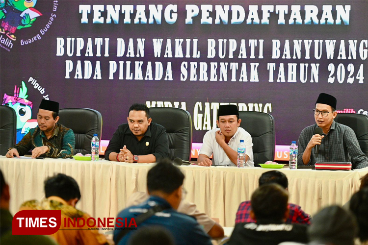 KPU Banyuwangi, saat menggelar sosialisasi pendaftaran Cabup - Cawabup peserta Pilkada. (Foto : Dokumentasi TIMES Indonesia)