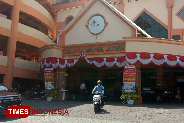 Pintu masuk RSSA Malang. (Foto: Rizky Kurniawan Pratama/TIMES Indonesia)