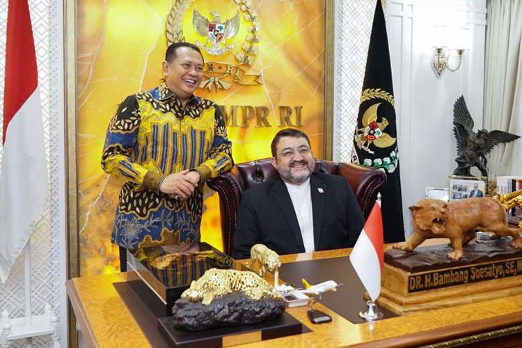 Ketua MPR RI Pastikan Kasus Hukum Kapal MT ARMAN 114 Ditangani dengan Transparansi
