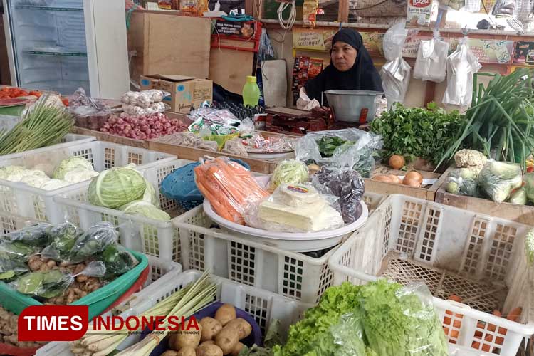 Pedagang di Tempat Relokasi Pasar Banyuwangi Alami Penurunan Omset Akibat Sepinya Pengunjung