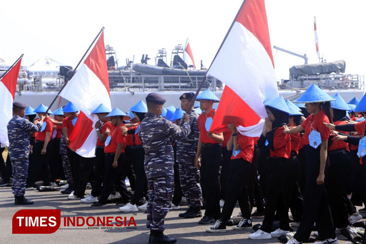 Unitomo Bekali Mahasiswa Baru dengan Wawasan Kebangsaan