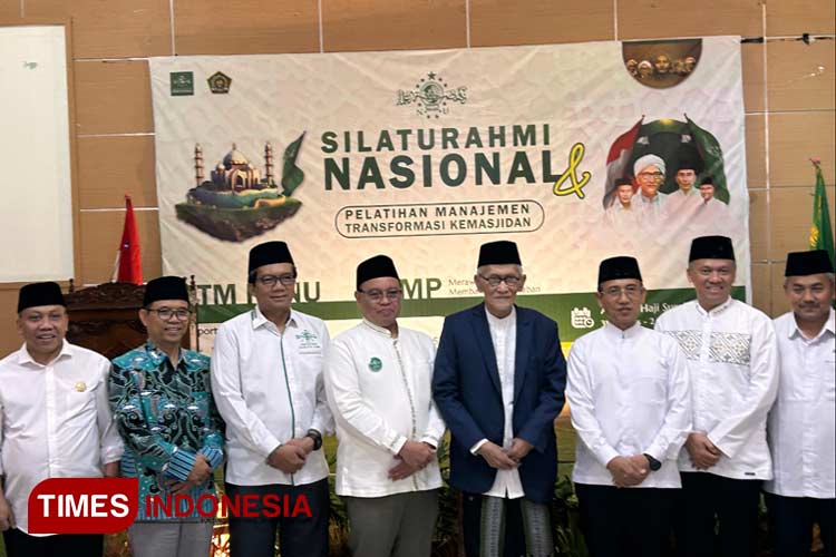 Rais-Aam-PBNU-KH-Miftakhul-Akhyar-b.jpg
