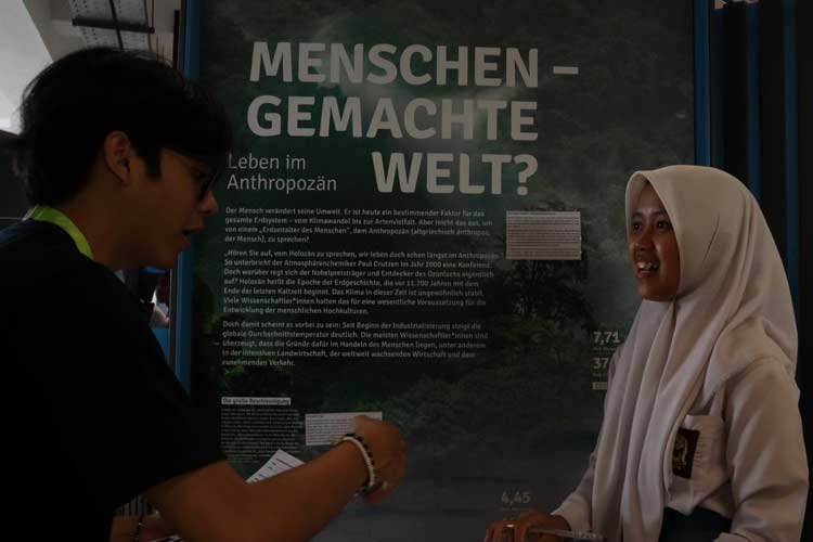 Pameran Sains Goethe-Instituete dan UM Malang, Jelajahi Perubahan Bumi Melalui Sains dan Teknologi