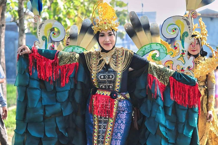 Tradisi HUT Kemerdekaan, Karnaval Budaya Desa Ganggangpanjang Jadi Icon di Sidoarjo