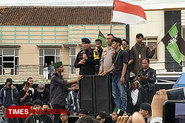 Tuntut Usut Dugaan Kekerasan, Aktivis Berunjuk Rasa di Depan Polres Tasikmalaya Kota