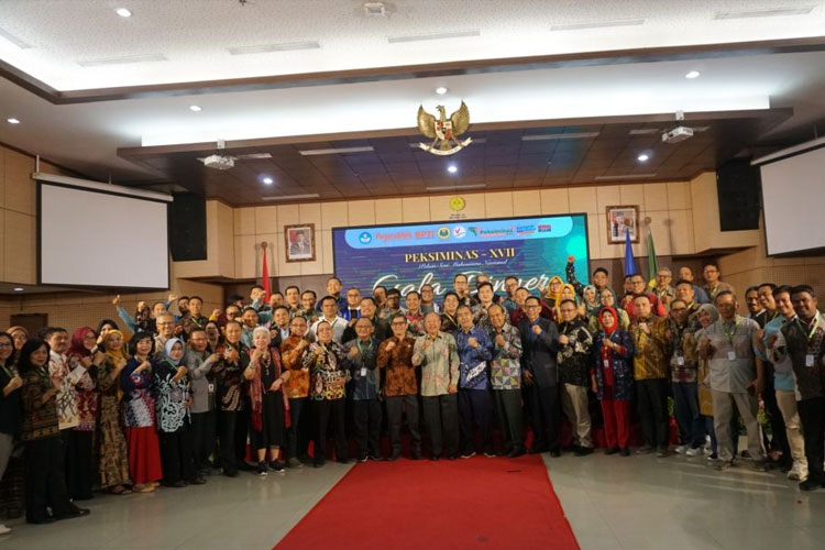 Penutupan Peksiminas ke XVII di UNJ, Kontingen Jawa Tengah Jadi Juara Umum (6/9/24). (FOTO: dok. UNJ)