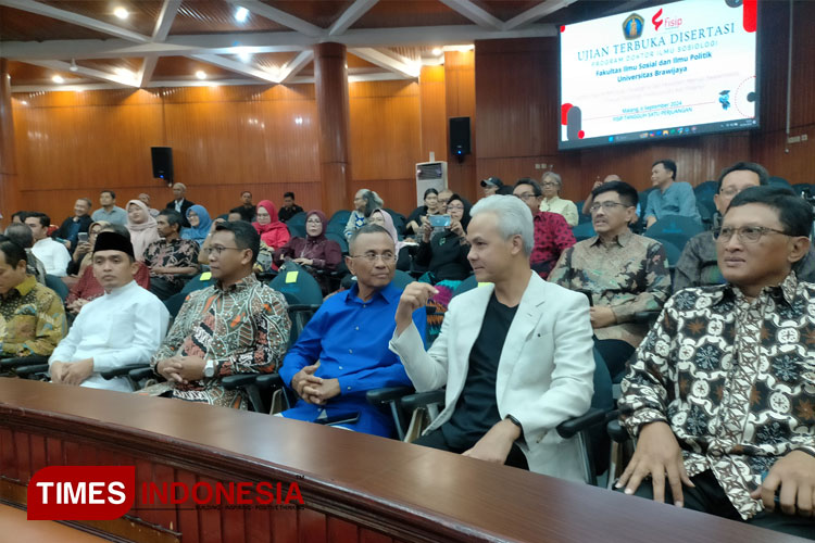 acara-Ujian-Terbuka-Disertasinya-2.jpg