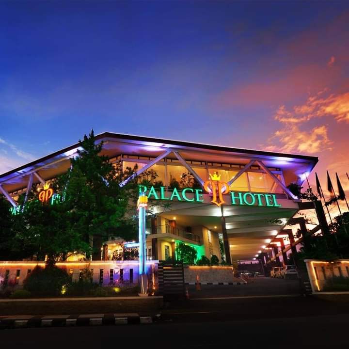 Palace-Hotel-Cipanas.jpg