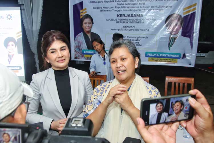 Wakil Ketua MPR RI, Lestari Moerdijat memberikan keterangan usai kegiatan Sosialisasi Empat Pilar MPR RI di Woleng di Minahasa Selatan, Sulawesi Utara, Senin (9/9).