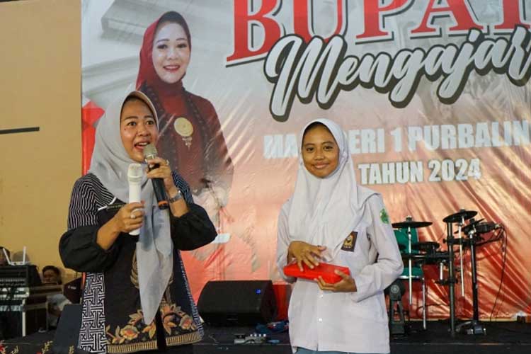 Dorong Siswa Kuliah, Bupati Purbalingga Siapkan Beasiswa Gratis 